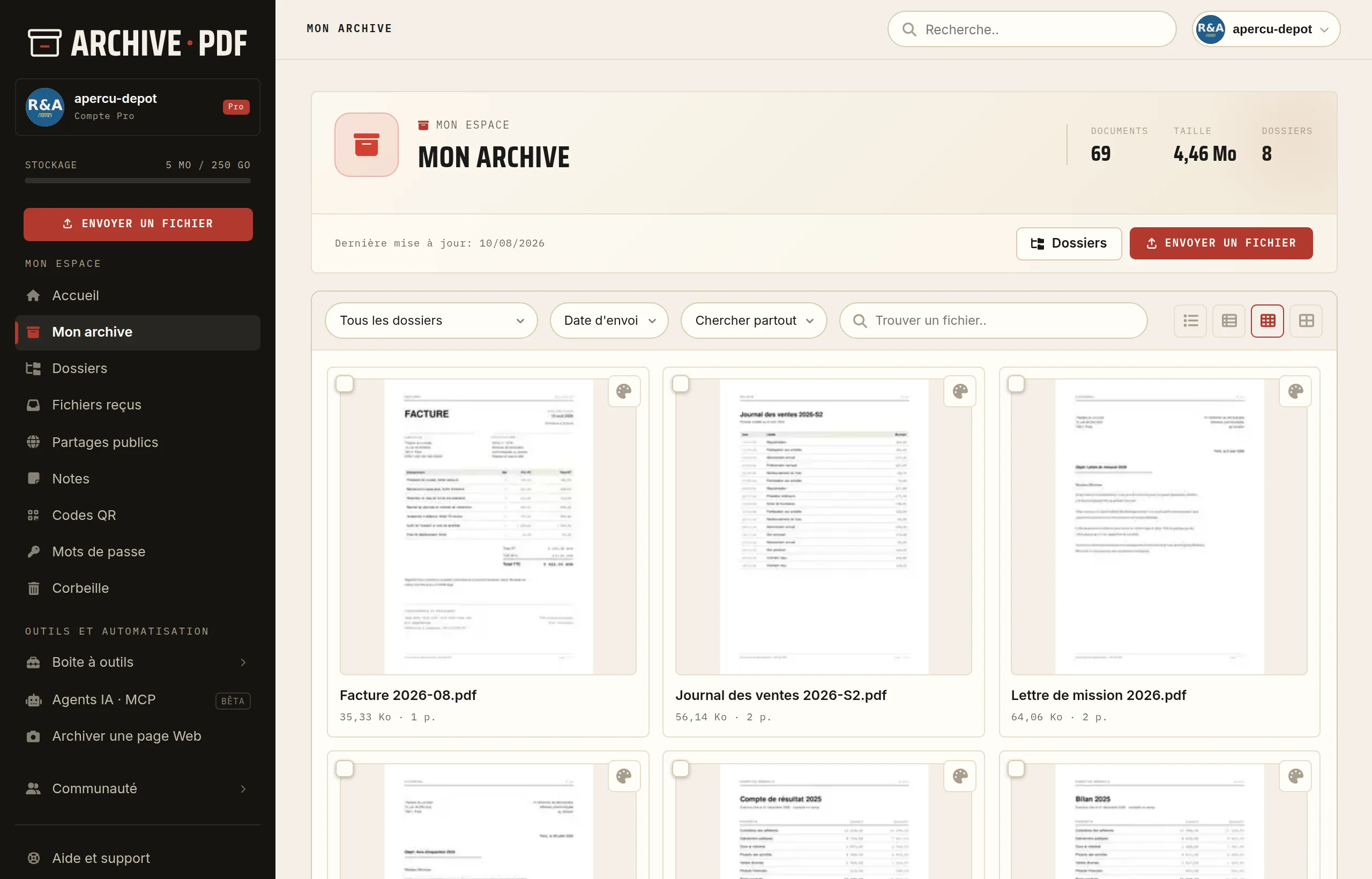 Archivage de documents PDF en ligne: le gestionnaire de fichiers en vue vignettes, chaque document montrant sa première page.
