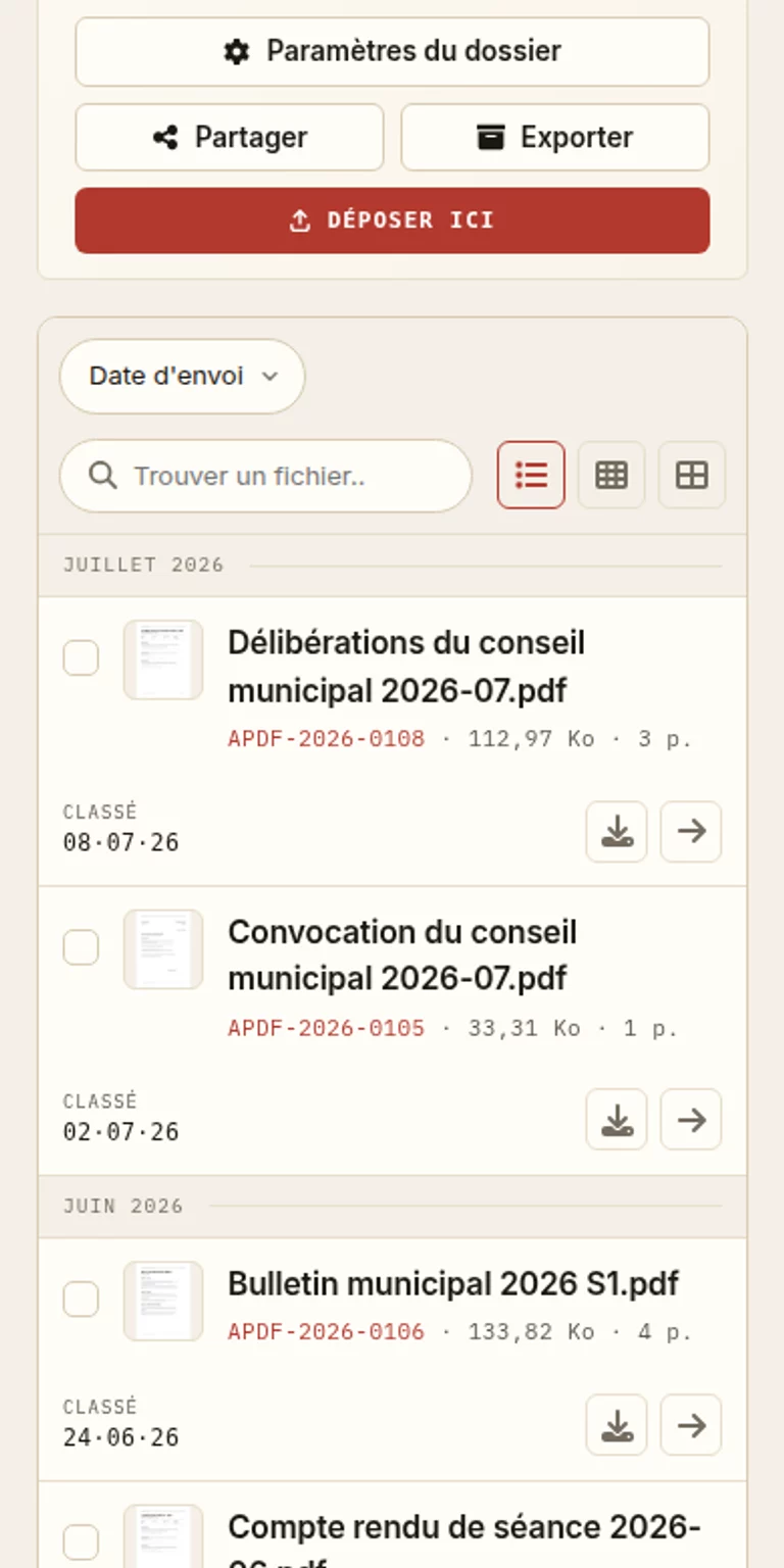 Les délibérations et les comptes rendus du conseil municipal, consultés sur téléphone.