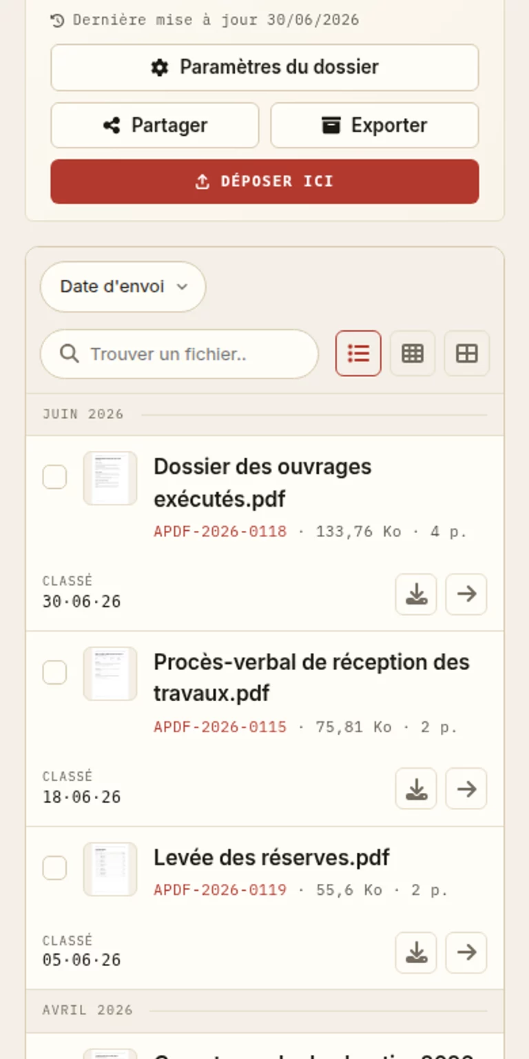 Le dossier d'un chantier d'architecte, consulté sur téléphone depuis le chantier.
